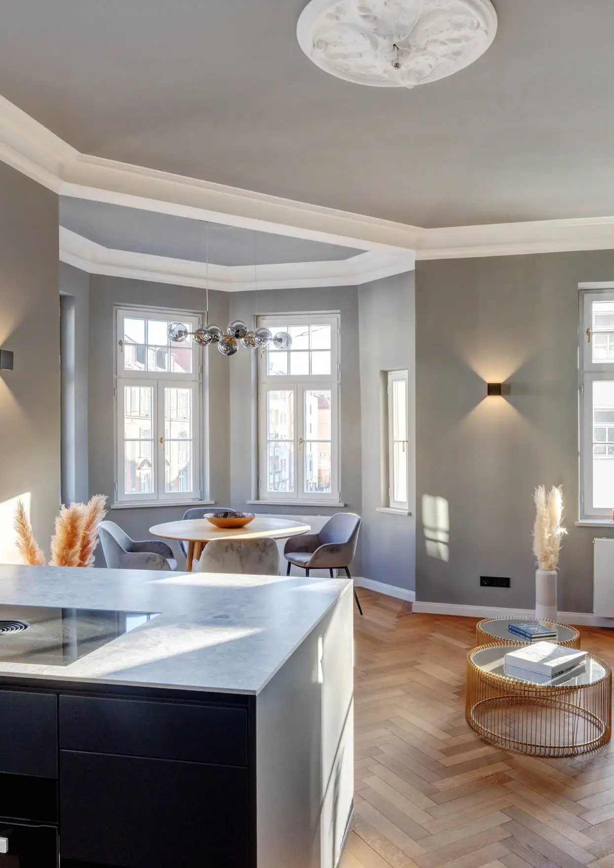 ALTBAU-CHARME MEETS URBAN CHIC